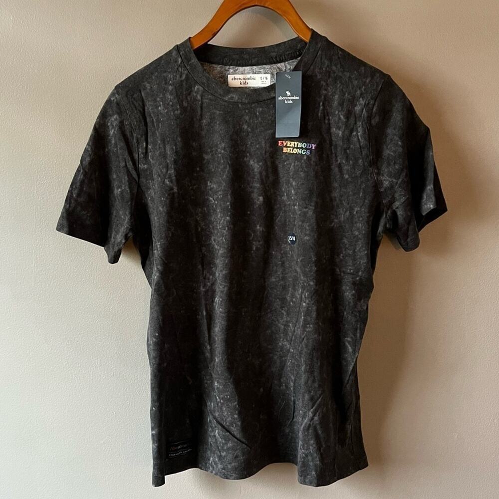 Abercrombie 15/16 new with tags gender neutral/ unisex rainbow/ pride tshirt